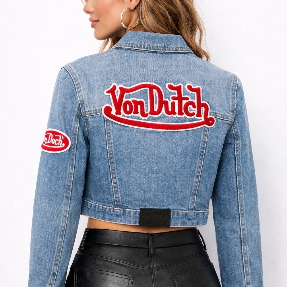 🆕Von Dutch Women’s Cropped Denim Jacket Y2K Logo Patch Blue Jean Trucker Jacket - Picture 2 of 9